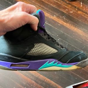 Jordan 5 Grape